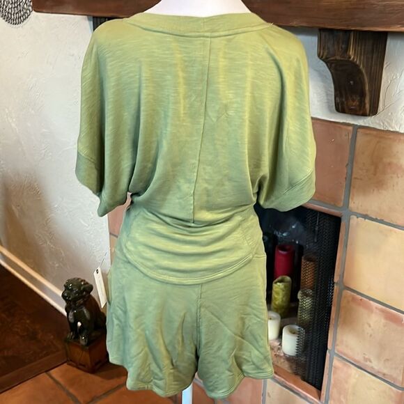 Anthropologie Daily Practice Avocado Green 2-Piece Shorts Set, size M! - Picture 2 of 11